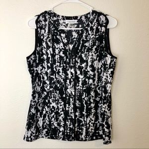 NWT Calvin Klein Blouse. Size S!